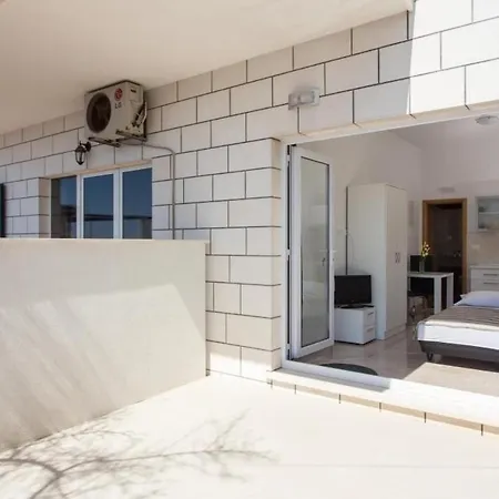 Apartmán Ari